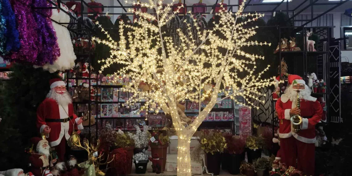 Comércio começa preparativos para o natal