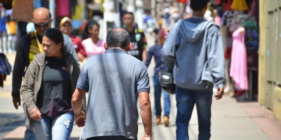 Mais de 60% dos rio-branquenses pretendem presentear no Dia dos Pais; maioria deve gastar até R$ 200