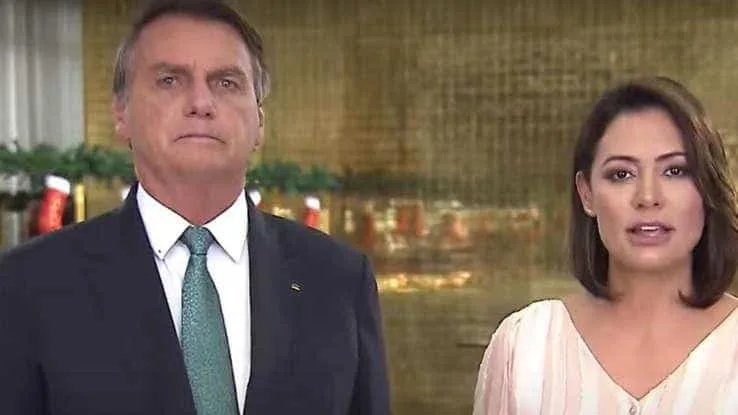 Michelle nega crise no casamento com Jair Bolsonaro: "Seguimos unidos"