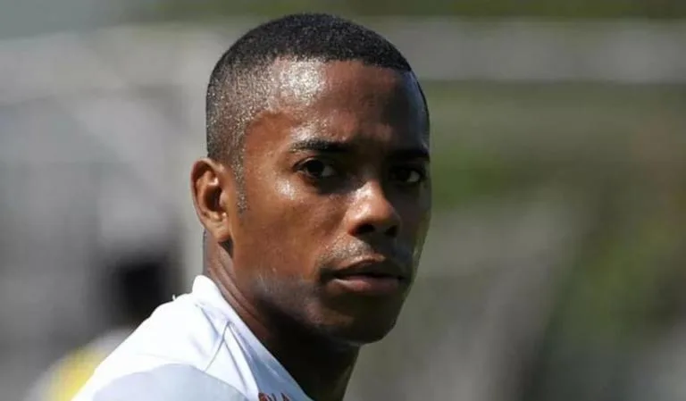 Justiça brasileira nega extradição de Robinho para a Itália