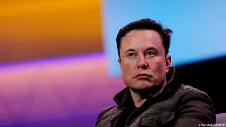 Musk fala em possibilidade de falência do Twitter