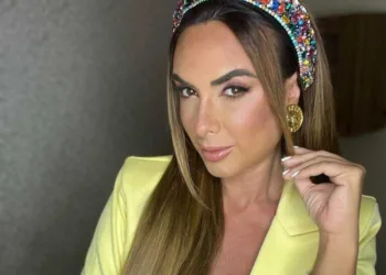 Nicole Bahls revela abuso sofrido na época do “Pânico”: “Enfiou a mão”