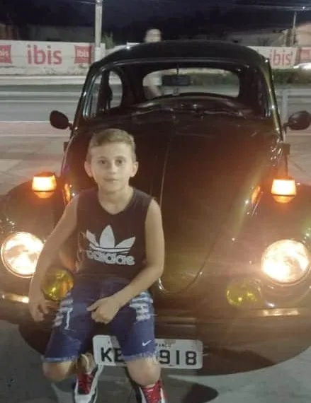 Davi Lucca Guimarães Torres, de 9 anos, está internado com meningite (Foto: arquivo pessoal)
