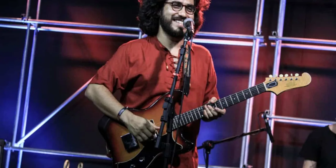 Músico acreano leva show autoral para escolas de Rio Branco; 'participação da comunidade escolar'
