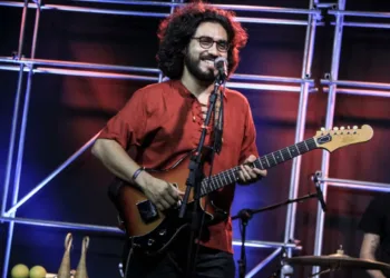 Músico acreano leva show autoral para escolas de Rio Branco; 'participação da comunidade escolar'