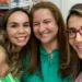 Noemia de Paula e Carol Leite, ladeando a empresária Mayra Tinôco, durante coquetel de lançamento da nova coleção da grife Maria Filó