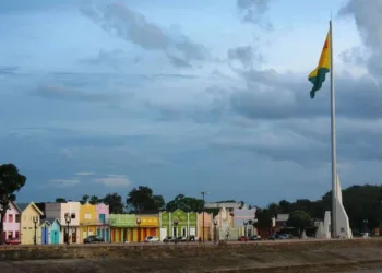 Segunda-feira com previsão de pancadas de chuva e trovoadas no Acre