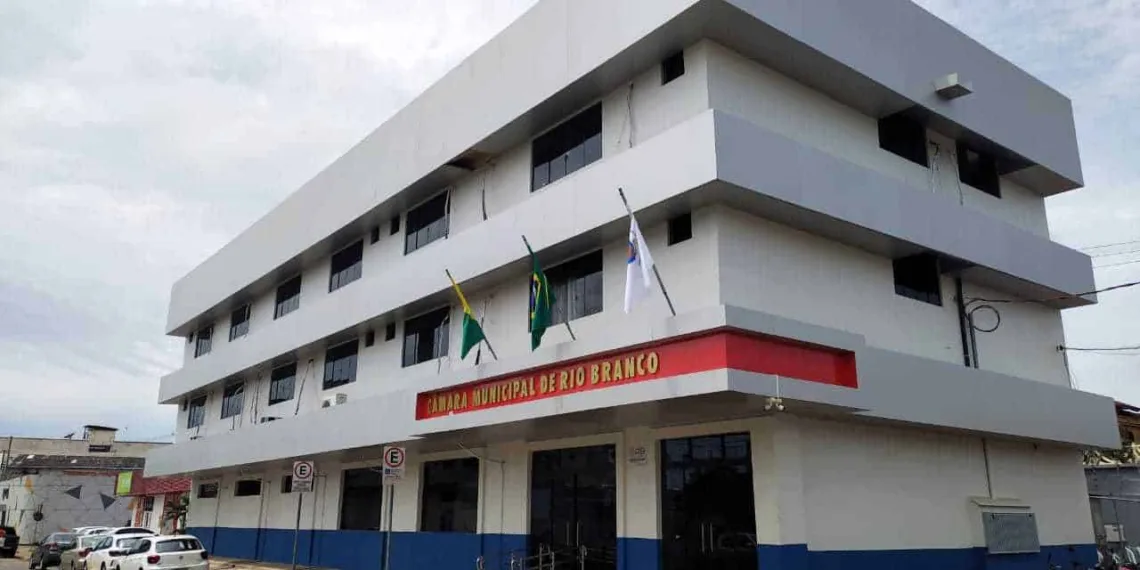 Câmara de Rio Branco cria comissão para realização de concurso público