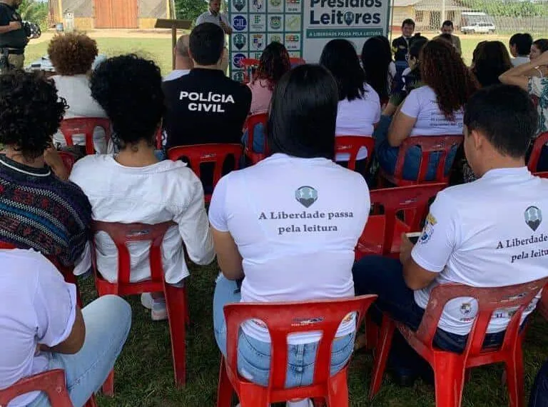 Reeducandos lêem mais de 500 livros em projeto de leitura no presídio de Cruzeiro do Sul