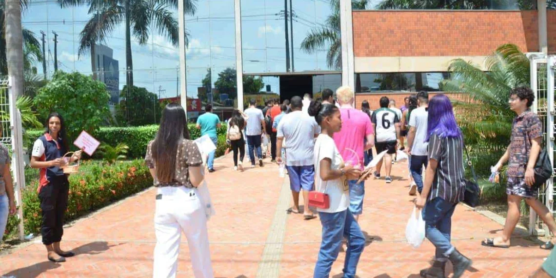 Mais de 7 mil estudantes acreanos não compareceram ao primeiro dia de prova do Enem