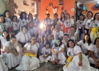 Exposição 'Axé Mulher' estreia na Usina de Artes com show das Moças do Samba