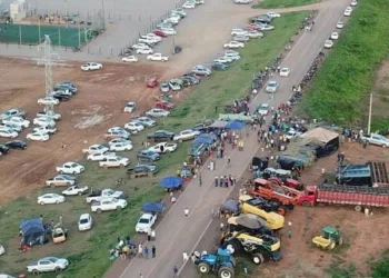 Após negociação com a PRF em Rondônia, manifestantes volta a liberar BR-364 e insumos podem chegar ao Acre