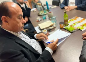 Prefeito de Rio Branco assina parceria entre Brasil e Portugal representando a Frente Nacional de Prefeitos