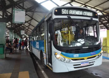 Na capital, empresa de transporte público volta a operar com 100% da frota após desbloqueio da BR-364
