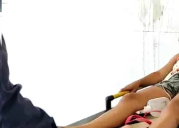 Homem tenta matar ex-companheira com facadas na cabeça e no abdômen por não aceitar fim da relação