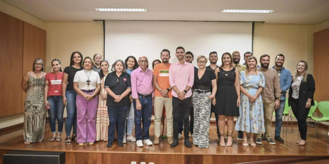 concurso premiará professores e estudantes da rede pública estadual, cursando o ensino fundamental II e ensino médio