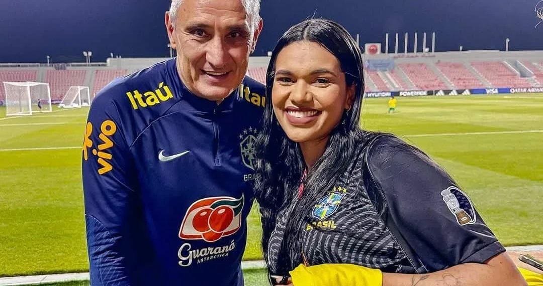 Jéssica Ingrede acompanha treino da Seleção Brasileira, conhece Tite e Roberto Carlos