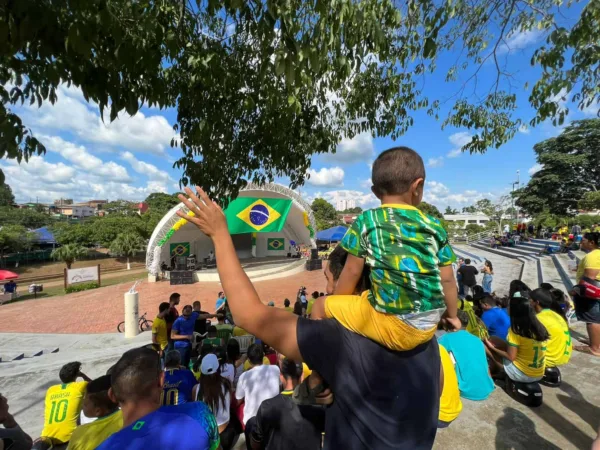 Torcedores do Acre celebram estreia com vitória da seleção Brasileira na copa do Catar
