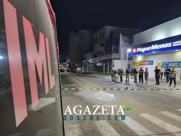 Morador de rua morre ao ser atropelado por caçamba em Rio Branco