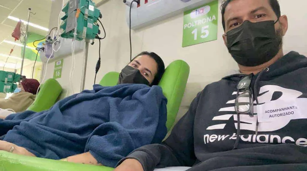 Familiares e amigos de paciente do Acre com câncer fazem campanha para custear gastos com o tratamento em RO