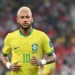 Neymar relata medo após lesão, garante não ter sentido dor e diz que Brasil ‘vai sorrir no final’