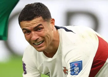 Cristiano Ronaldo diz que dedicação a Portugal não mudou, mas vai "esperar que o tempo seja bom conselheiro"
