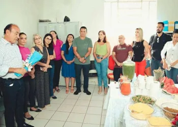 Fiscais da Vigilância Sanitária homenageiam prefeito Tião Bocalom