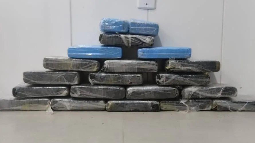 Dupla é presa com 20 quilos de maconha no interior do Acre