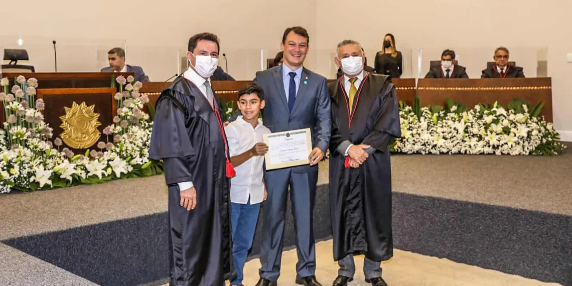 'O sentimento é de gratidão', diz Roberto Duarte ao ser diplomado pelo Tribunal Regional Eleitoral