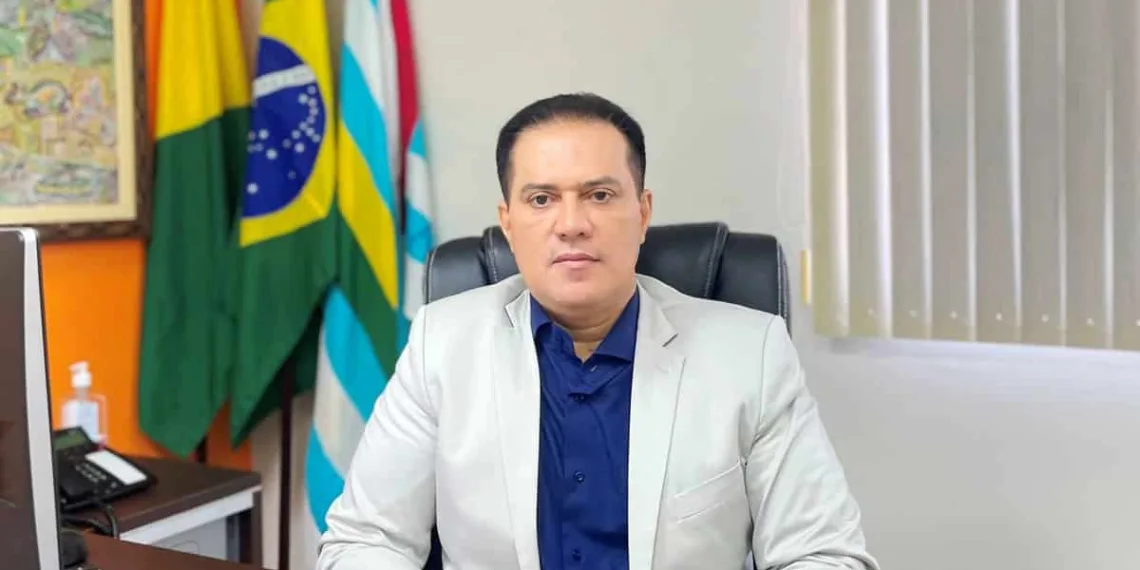 Ribamar Trindade é eleito e empossado como presidente do TCE-AC pelos próximos dois anos (Foto: Asscom)