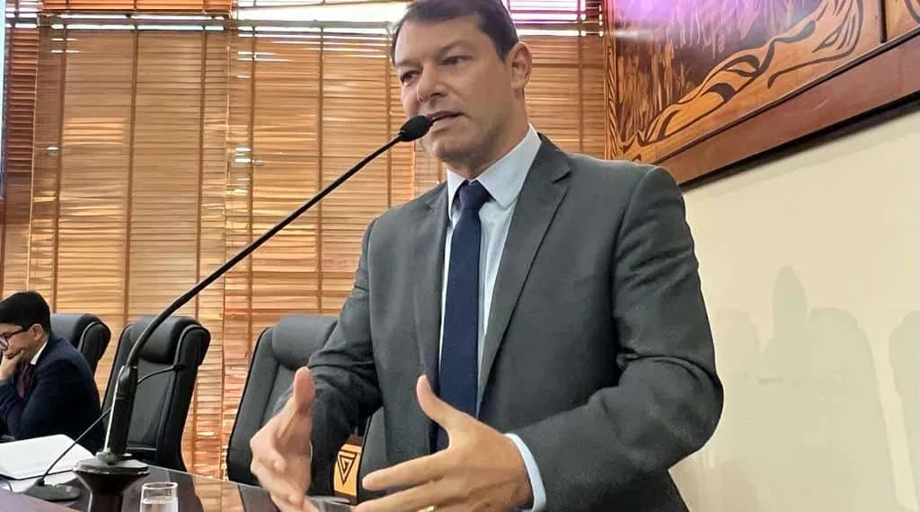 Em seu último discurso na Aleac, deputado Roberto Duarte apresenta resultados em prol da população acreana
