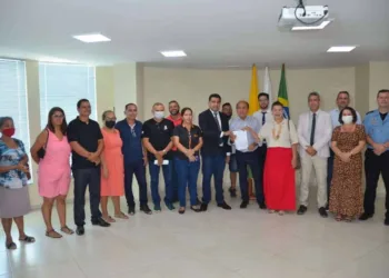 Bocalom anuncia reajuste de 30% no salário dos conselheiros tutelares de Rio Branco
