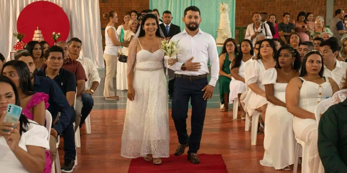 Emoção e alegria marca cerimônia do Casamento Coletivo de 2022; foram 600 'sim' ao amor