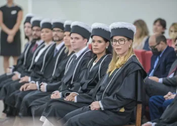 Tribunal de Justiça do Acre empossa 15 novos juízes substitutos aprovados em concurso