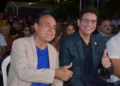 Ao lado de Gladson, prefeito Bocalom inaugura luzes de Natal