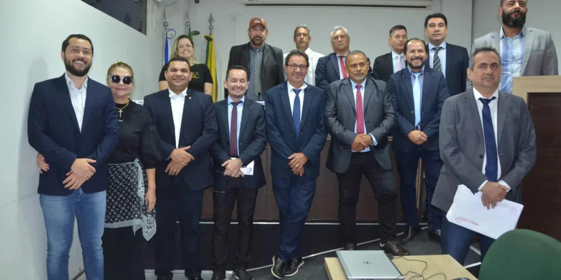 Vereadores da capital aprovam projetos de Lei beneficiando servidores municipais e lojistas do Aquiriy Shopping
