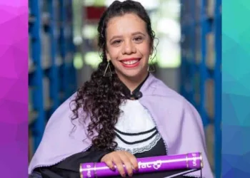 Já formada, Letícia almeja viajar para a França e pôr em prática a língua que estudou. Além disso, tem como objetivo tornar-se professora de Letras/Francês.