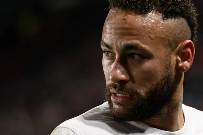 Neymar é criticado em programa de TV na França após derrota do PSG: ‘Maior fracasso da história’