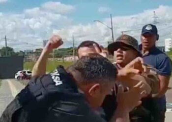No dia 9 de janeiro de 2023, o jornalista acreano Ithamar da Silva Souza, foi agredido por um manifestante que estava sendo conduzido para a Superintendência da Polícia Federal no Acre (PRF).