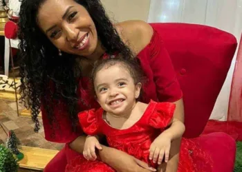Jornalista faz rifa para custear despesas médicas de filha diagnosticada com encefalopatia crônica