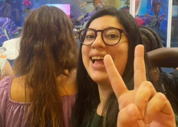 Acreana visita Casa de Vidro do 'BBB 23' e diz que principal pergunta é 'Lula ou Bolsonaro?'