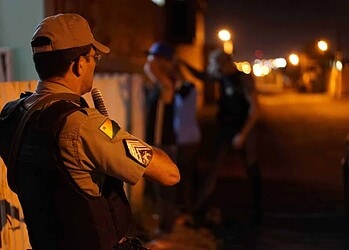 Logo após roubos a comércios no Loteamento Santa Helena, homem é preso pela polícia