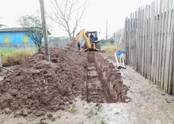 Rede de distribuição de água começa a ser instalada em Manoel Urbano