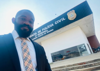 Idoso pede para ser atendido por 'delegado branco' e é preso em flagrante por racismo em Rio Branco