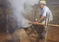 ASSISTA: Colecionador transforma acervo particular sobre a história do Acre em 'Casa Museu'