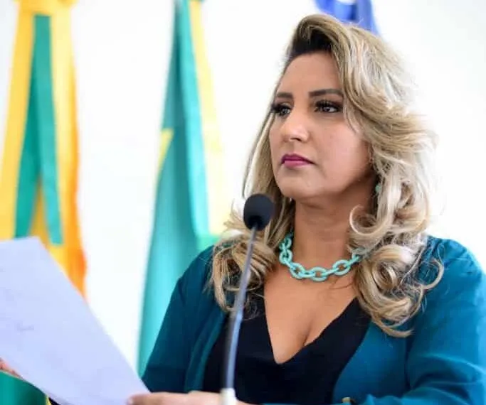 'Ele disse que se eu fosse homem, iria me quebrar ao meio e veio pra cima', diz Eliane Rosita sobre ameaças de vereador do Bujari