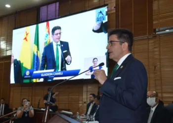 'Minha prioridade é acabar com as filas de cirurgias', diz Gladson sobre segundo mandato