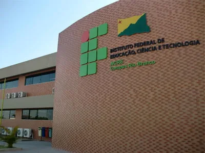 Ifac prorroga inscrições para professores em pós-graduação EJA até esta sexta