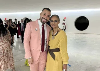 'Você é uma inspiração pra mim', diz ex-BBB Gil do Vigor sobre Marina Silva