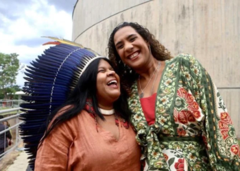 Marina Silva se emociona em posse das ministras dos Povos Indígenas e da Igualdade Racial
